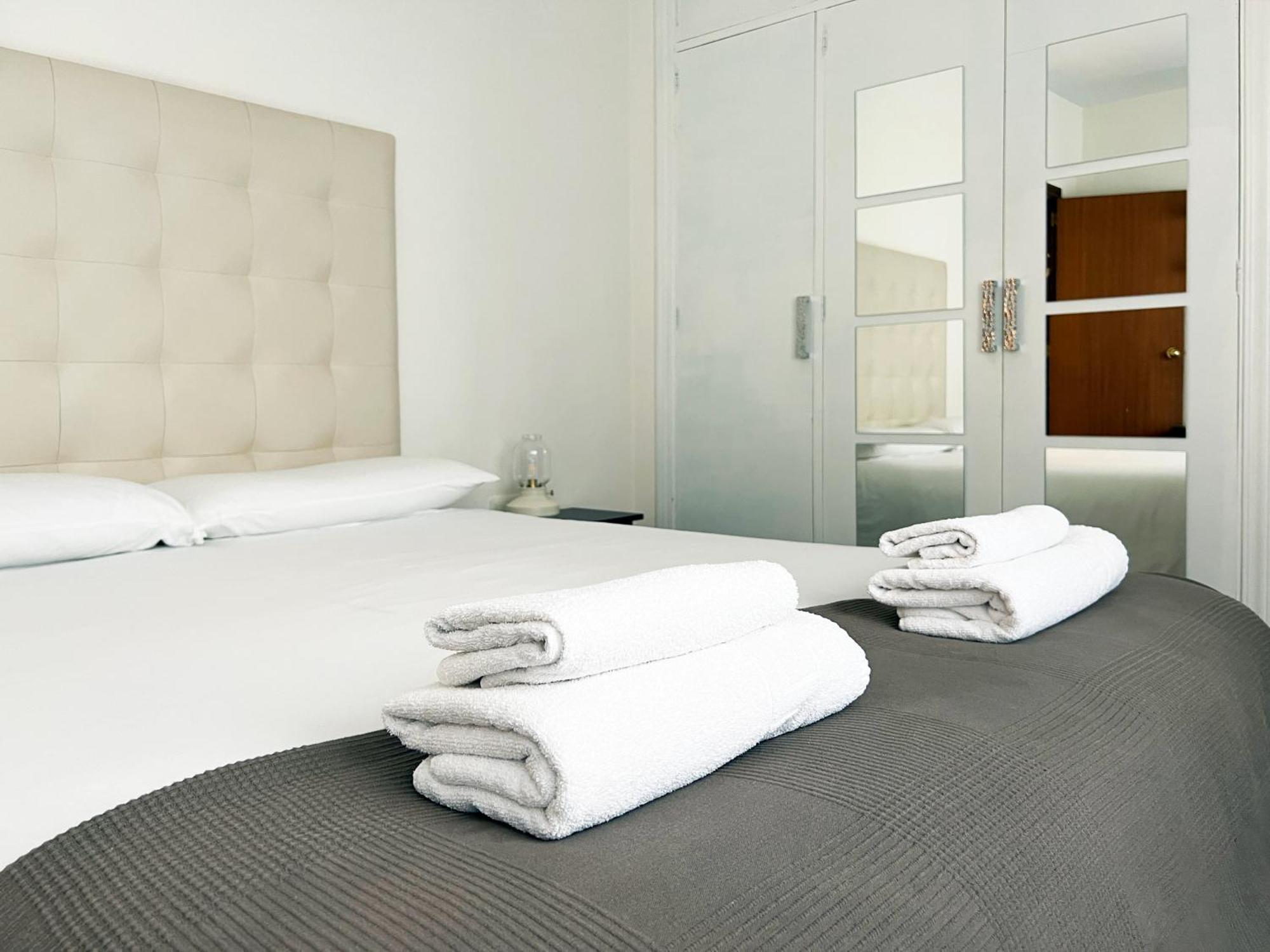 Apartment Wall Center - Aloha Sevilla Ngoại thất bức ảnh