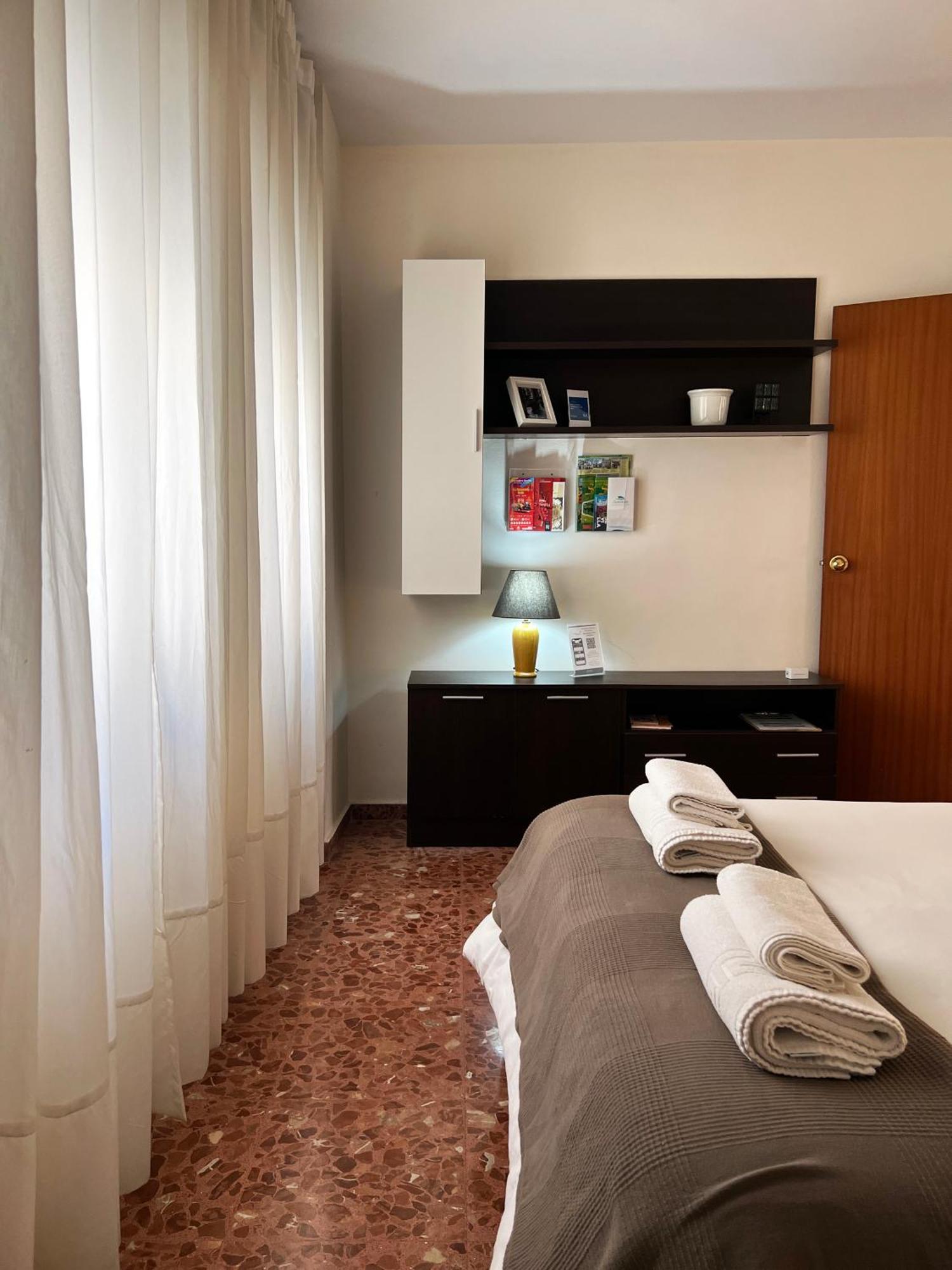 Apartment Wall Center - Aloha Sevilla Ngoại thất bức ảnh